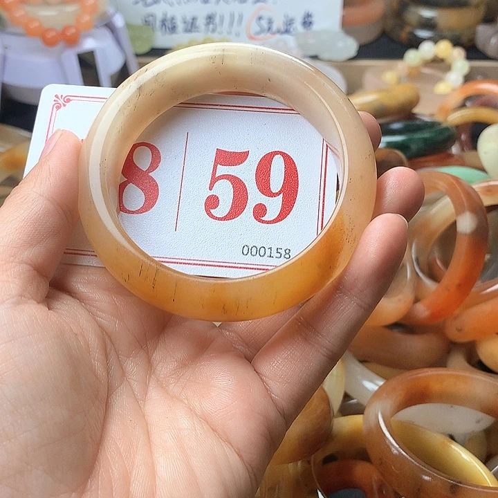 石英质玉（黄龙玉）未镶嵌手镯