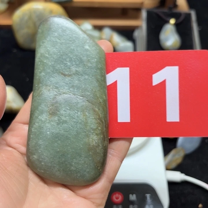 和田玉（糖玉）未镶嵌挂件