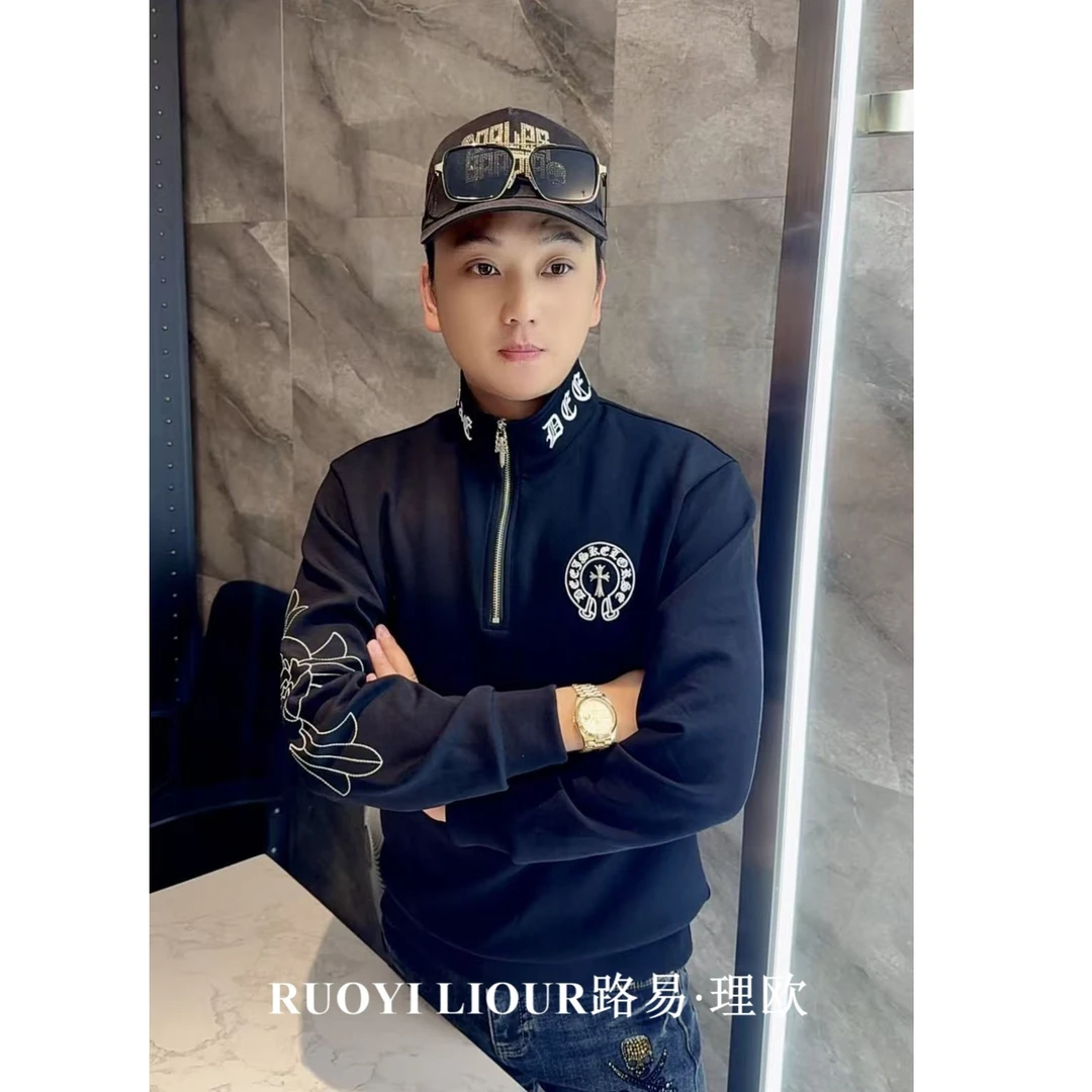 【路易理欧】2025秋季新款半拉链领设计潮牌克罗花胸标男士卫衣0375