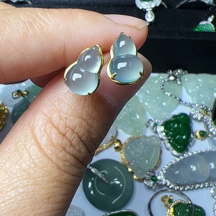 翡翠18K金镶嵌耳饰