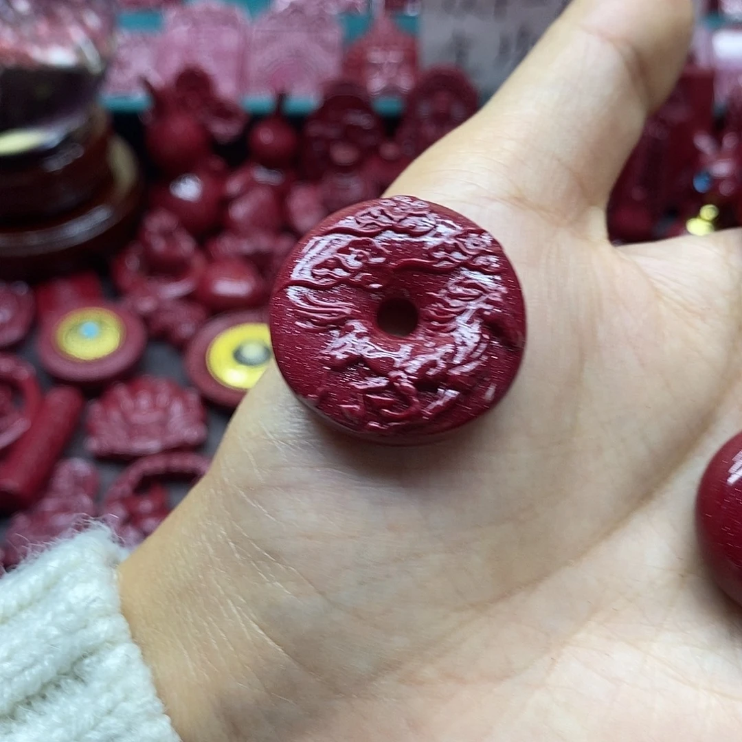 天然辰砂022朱砂吊坠