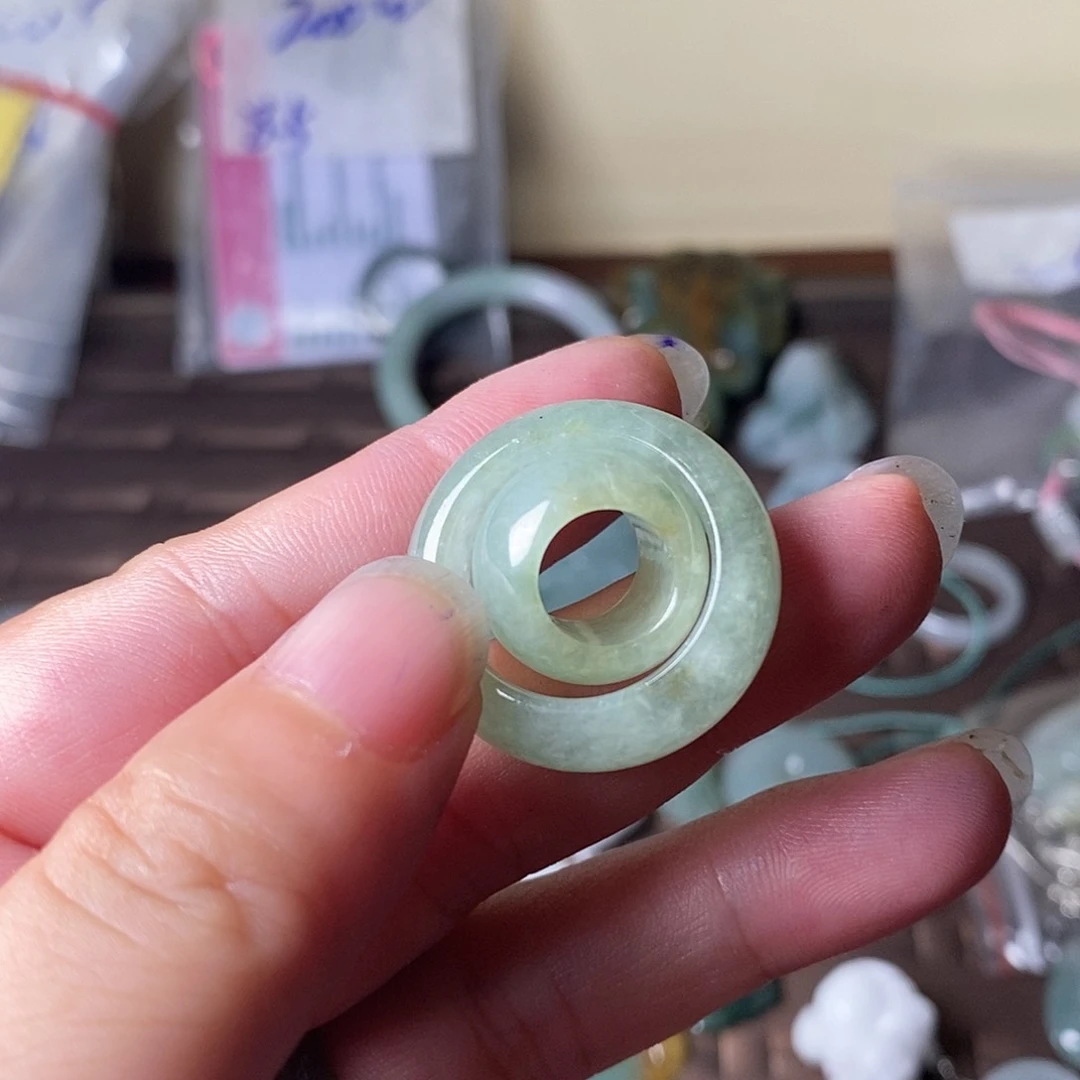 未镶嵌定制翡翠翡翠