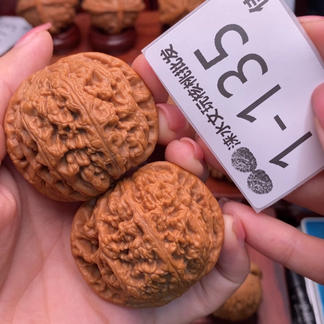 文玩核桃把件46粗筋