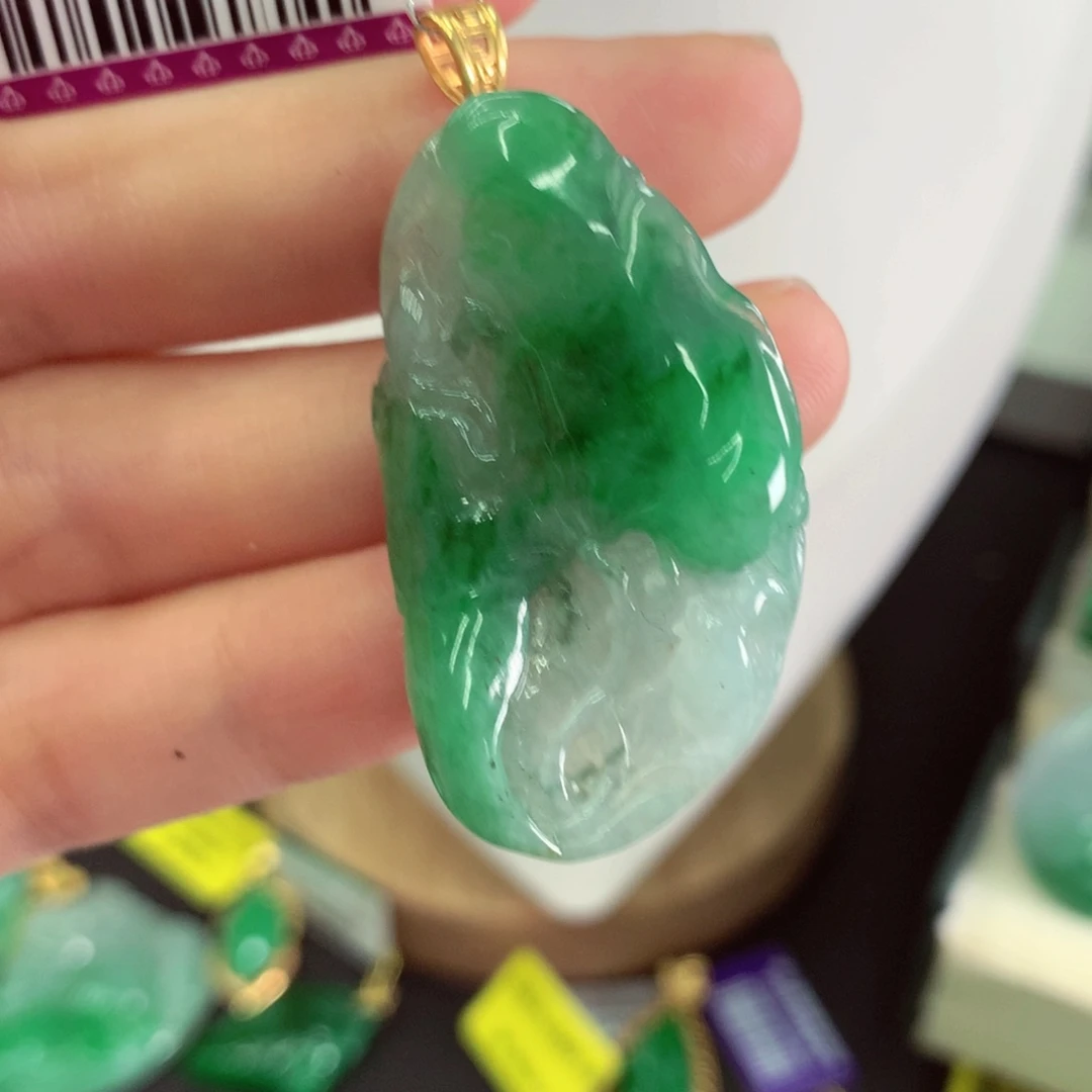 翡翠18K金镶嵌吊坠(不含链)
