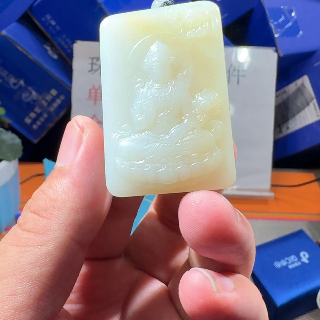 和田玉（糖玉）未镶嵌颈饰