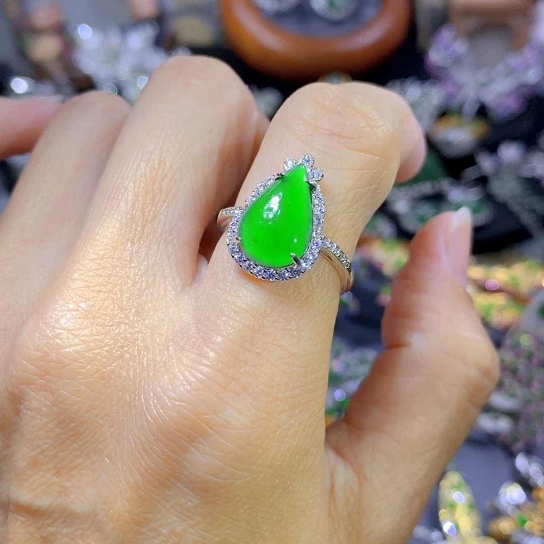 翡翠颈饰银S925镶嵌天然翡翠