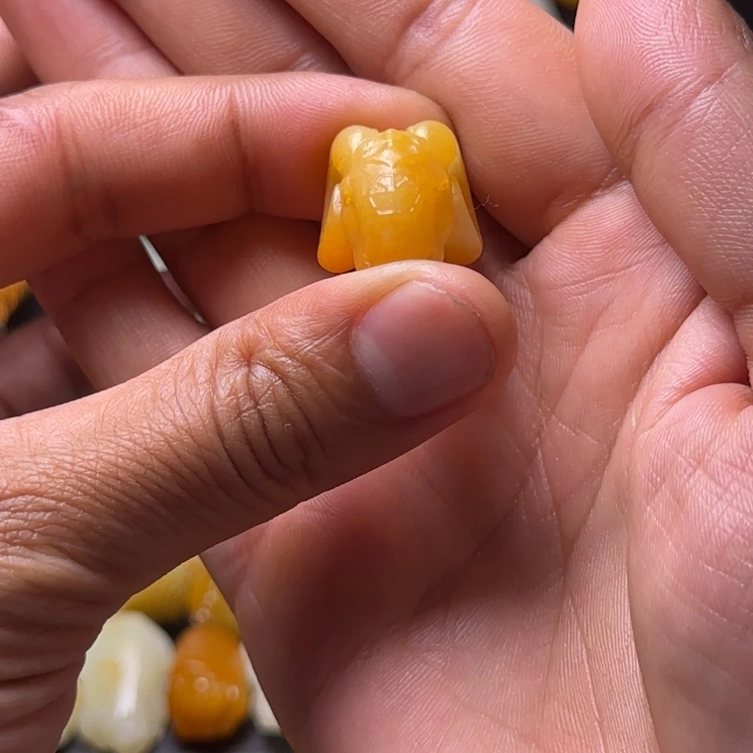 和田玉未镶嵌吊坠(不含链)