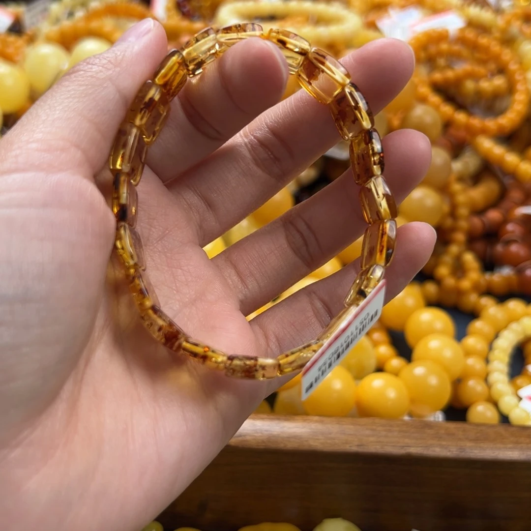 未镶嵌琥珀珠宝奇石