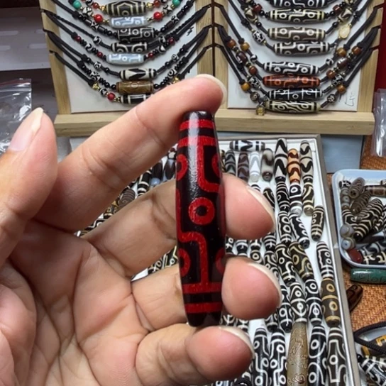 鸿***选玛瑙/玉髓颈饰未镶嵌