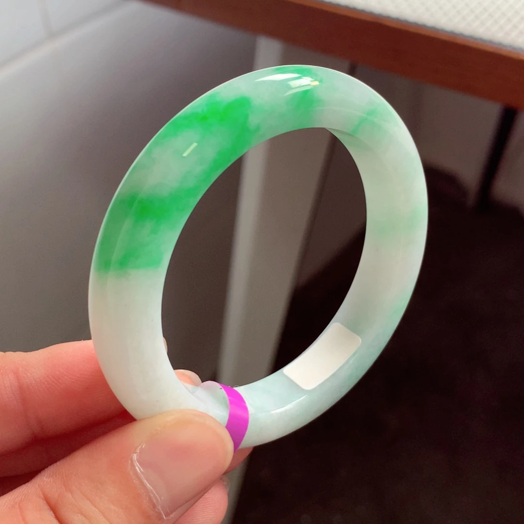 翡翠手镯未镶嵌缅甸翡翠