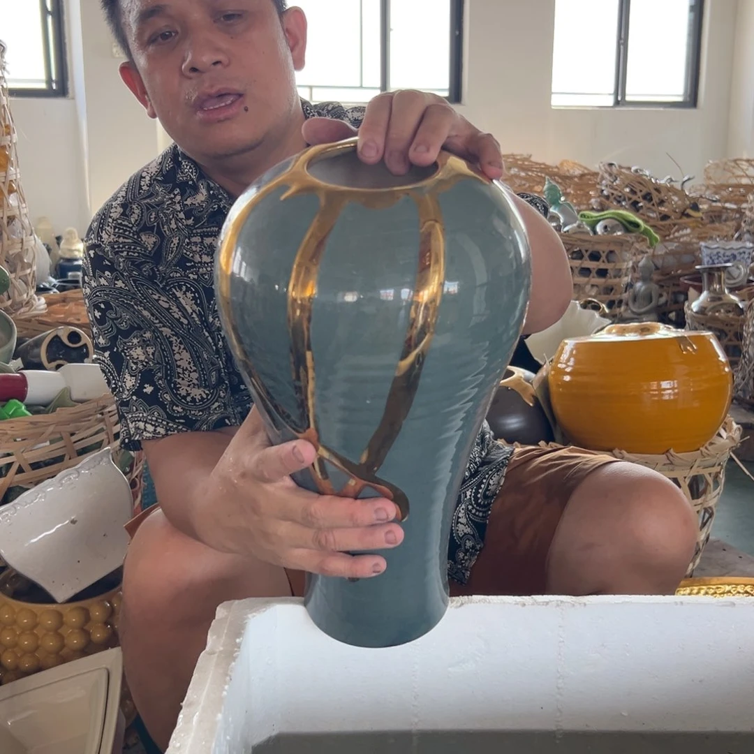 摆件24 号高温陶瓷装饰品（部分微瑕）做旧