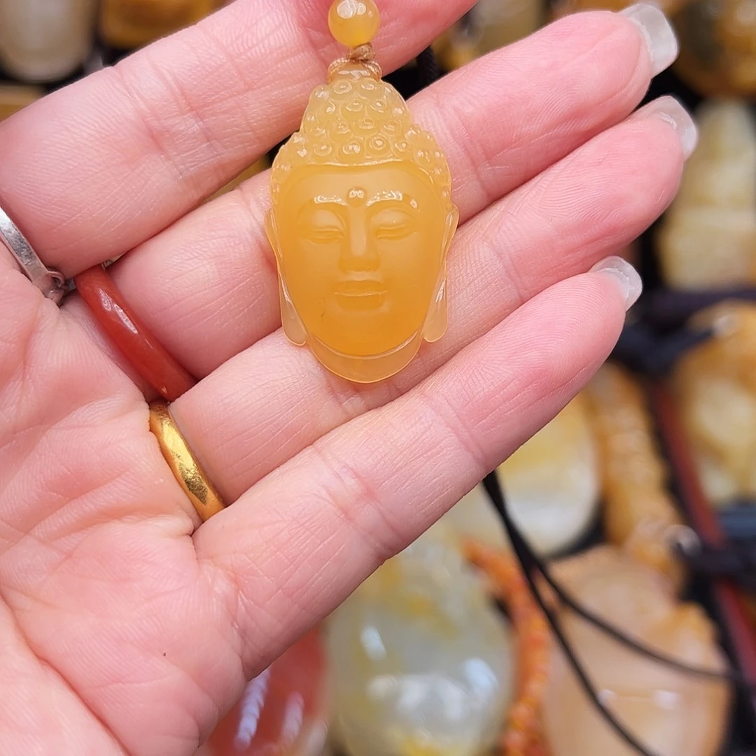石英质玉（黄龙玉）合金颈饰