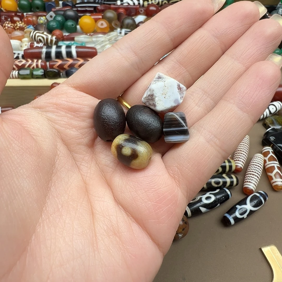 玛瑙/玉髓未镶嵌珠宝半成品