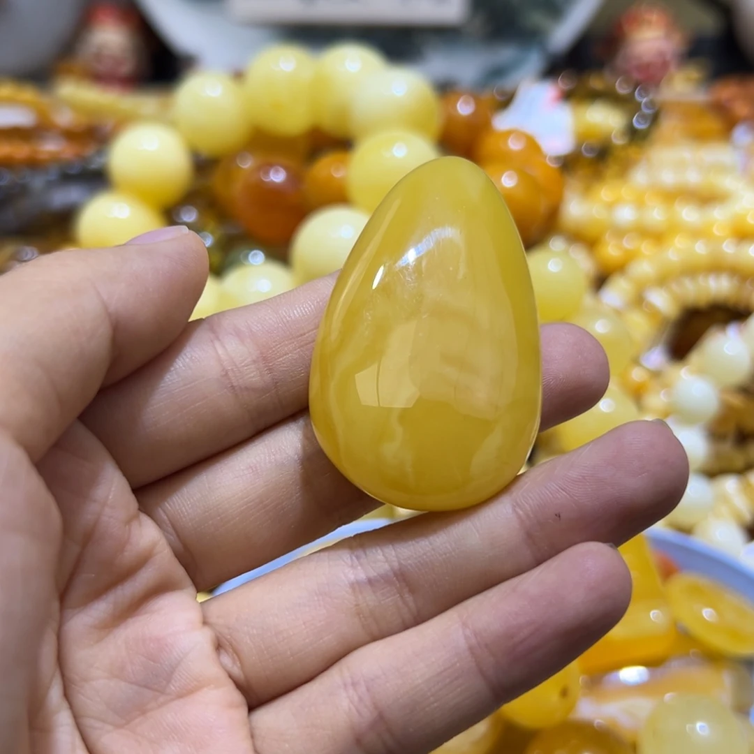 未镶嵌琥珀珠宝奇石