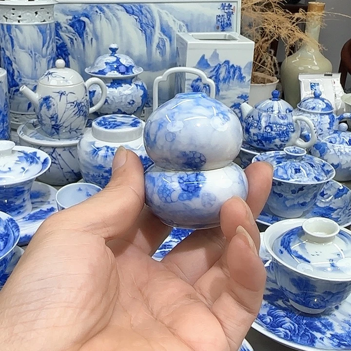 恭****在这样的日子了。你是不是真的喜欢
