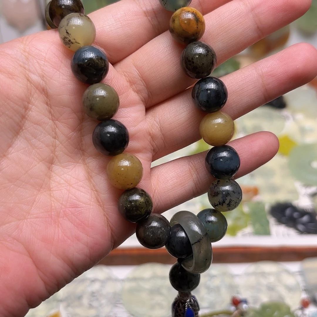 蛇纹石玉合金颈饰