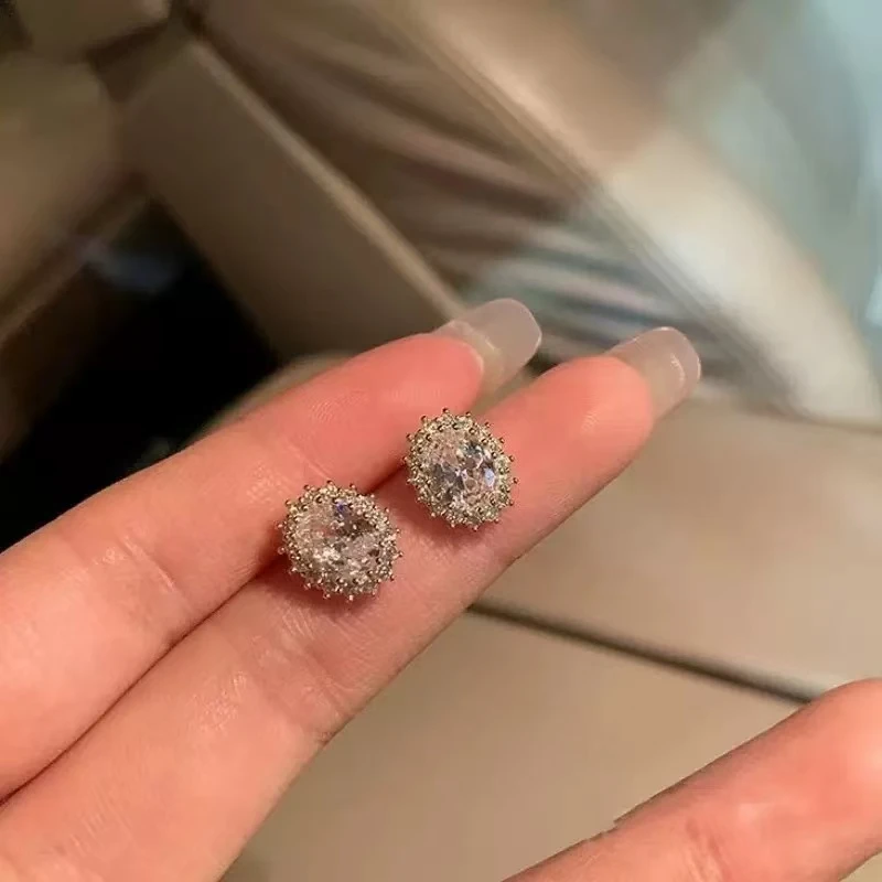 铜合金合成锆石耳饰 气质轻奢时尚百搭复古法式小众简约耳钉闪钻