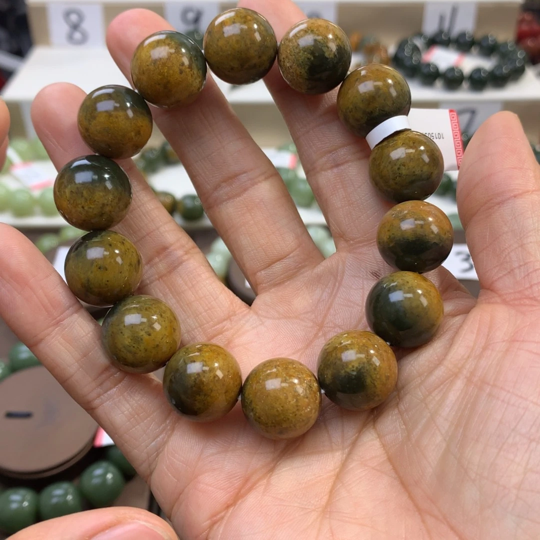 和田玉未镶嵌手串