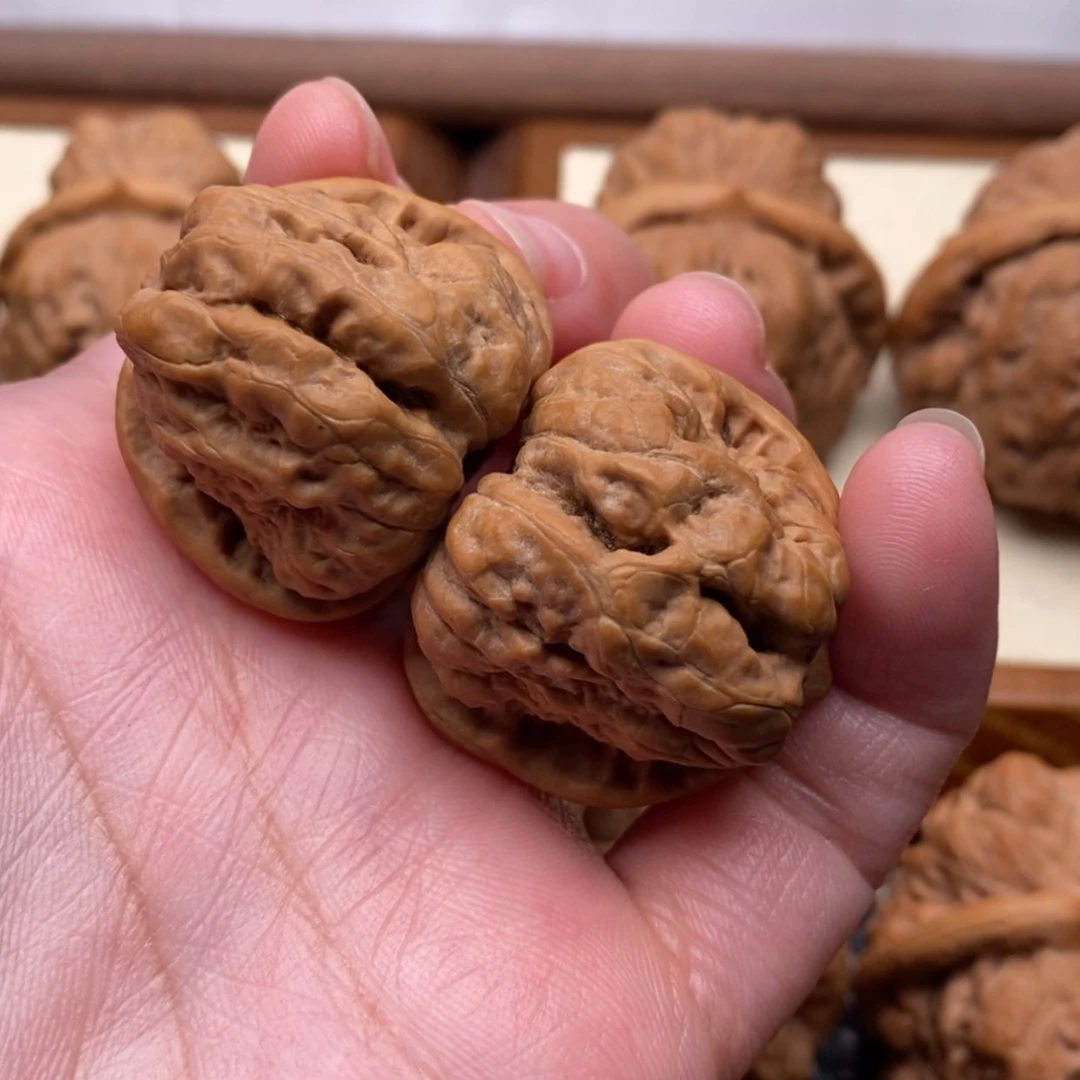 【闪购商品】把件文玩核桃说****了边31左右