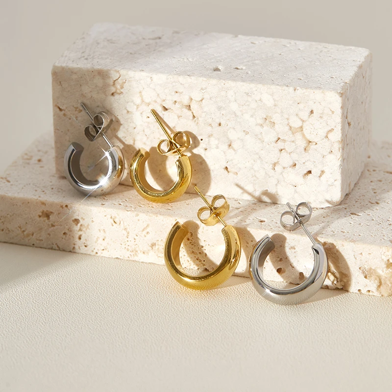 钛钢耳饰 经典小巧光面C字时尚耳钉金属质感百搭法式ins耳饰94640