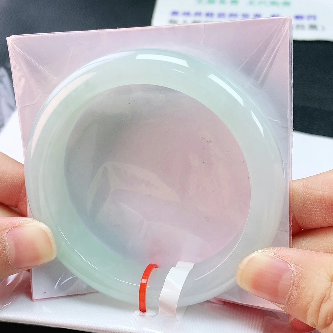 翡翠手镯未镶嵌57圈