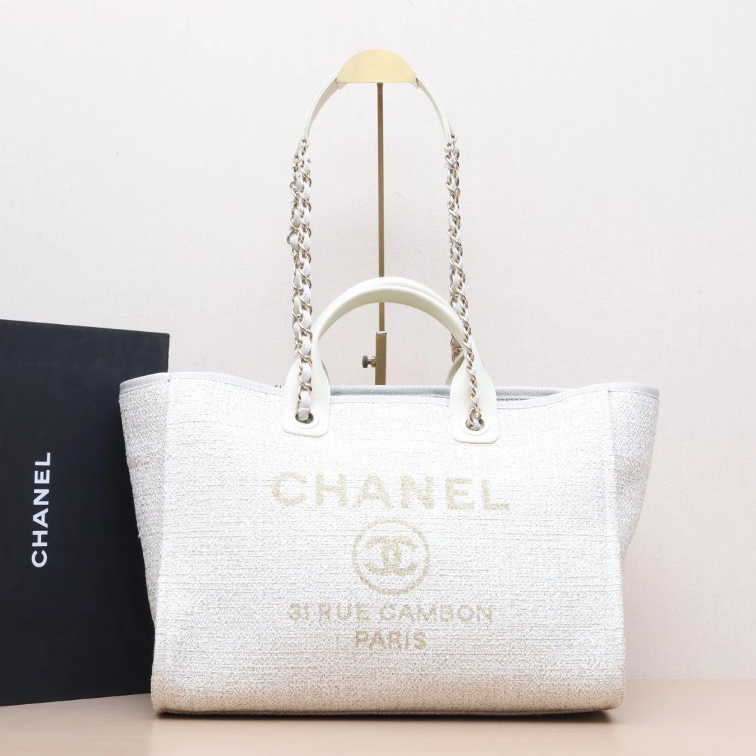95新 Chanel/香奈儿 -528小花柳 沙滩包 带手柄大号 白色 芯片开