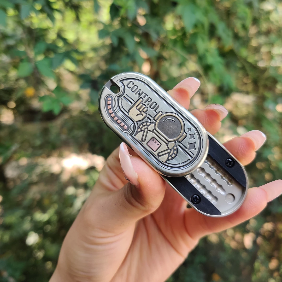 乐阳宇航员机械k（贴片可选皇冠猫或皇冠狗贴片/二选一）自行备注