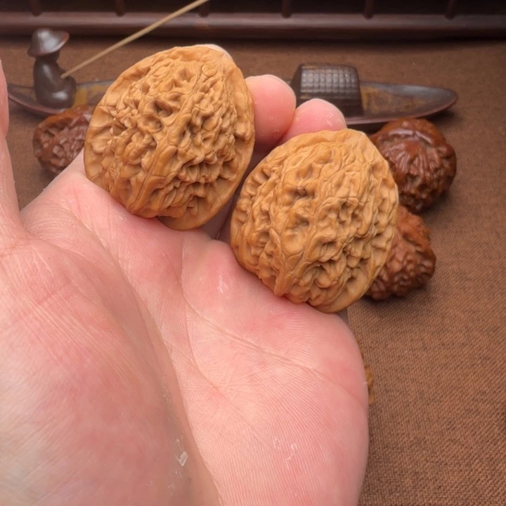 吊坠文玩核桃野核四眼虎头35