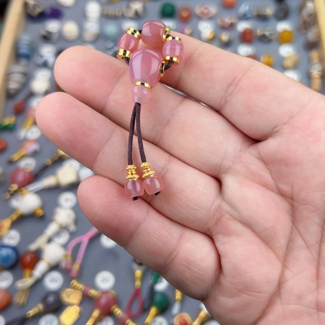 玛瑙/玉髓饰品未镶嵌小***?