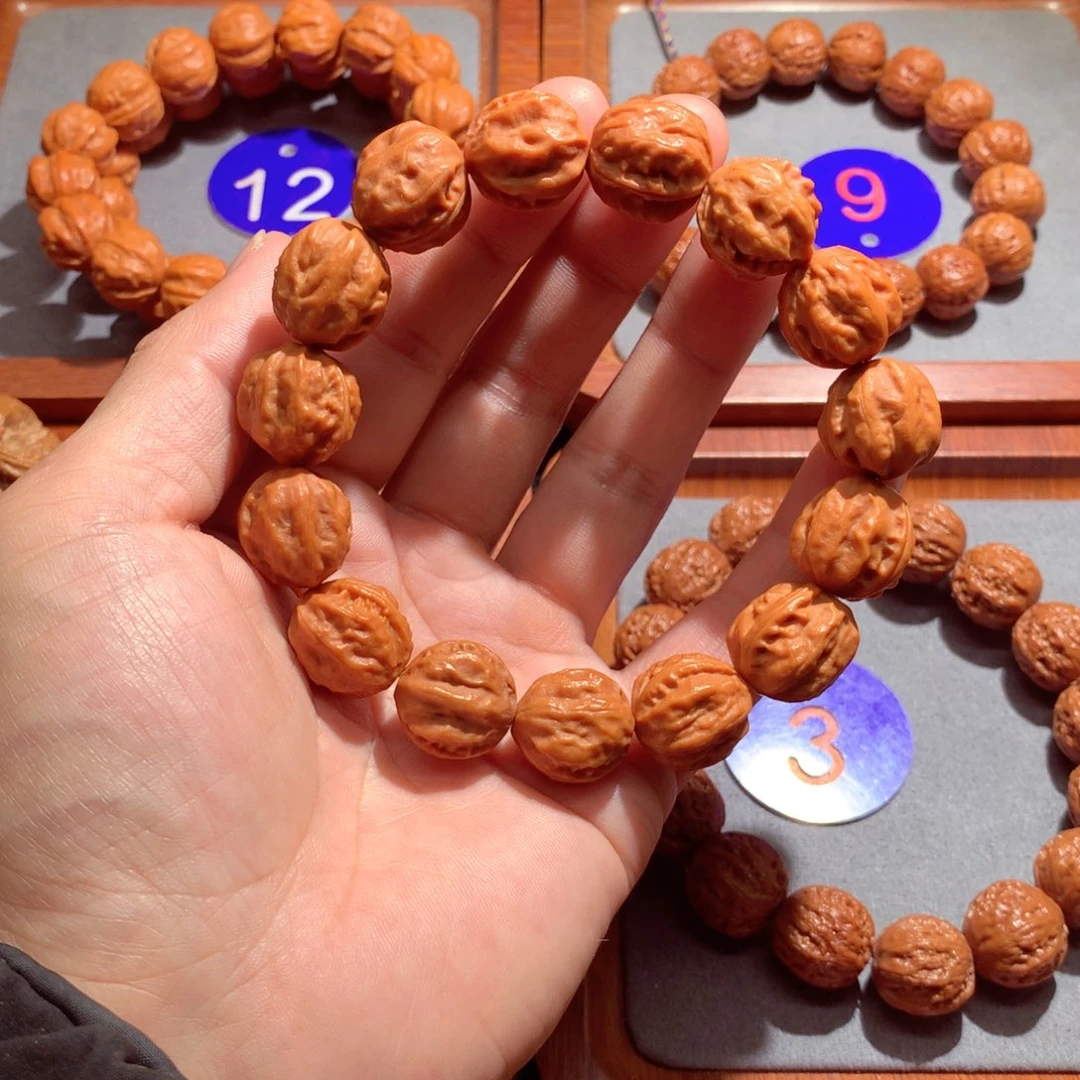 文玩核桃把件赤龙八棱