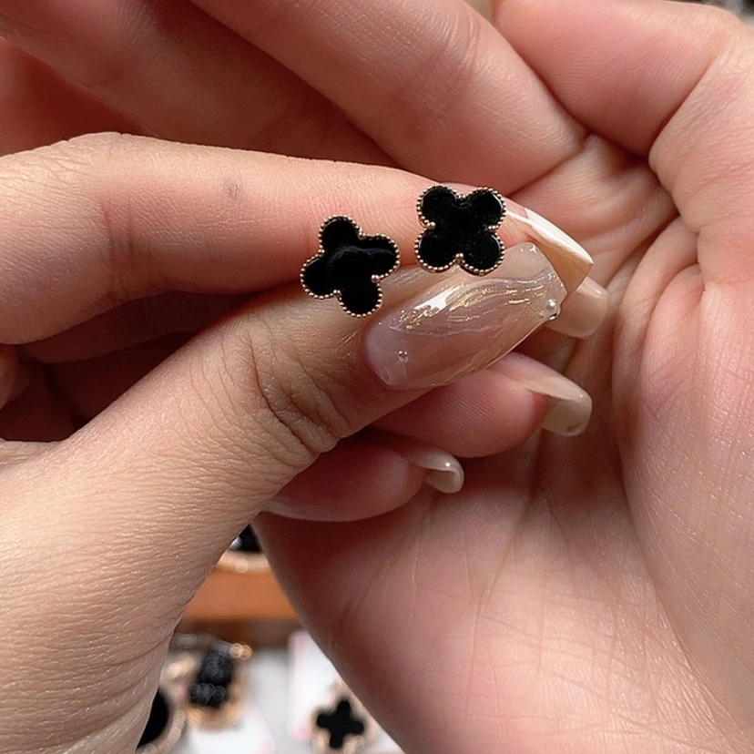 【闪购商品】翡翠耳饰18K金镶嵌1。