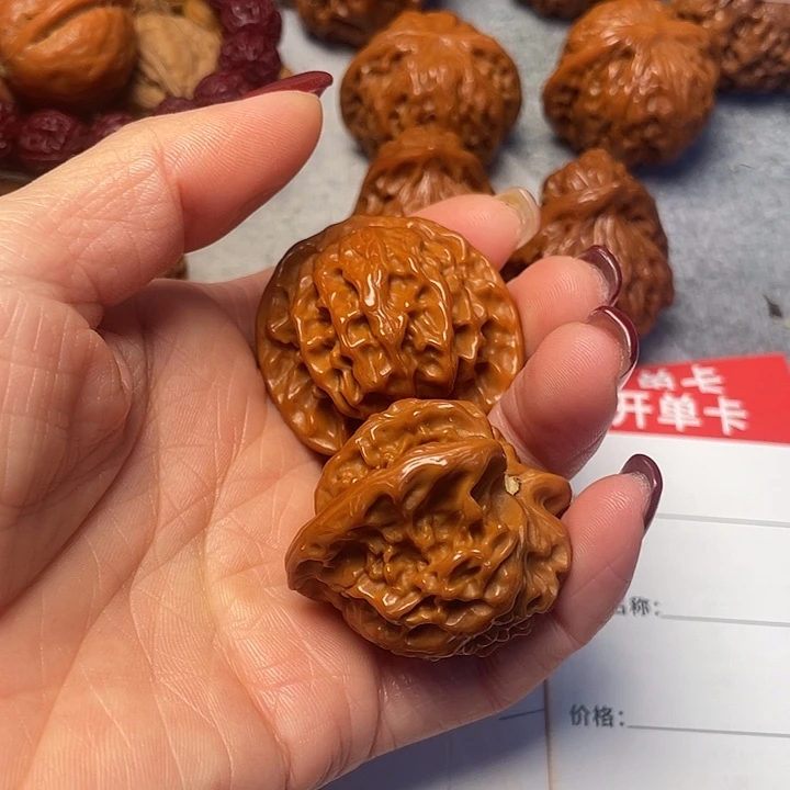 俗***࿐文玩核桃吊坠野宫灯