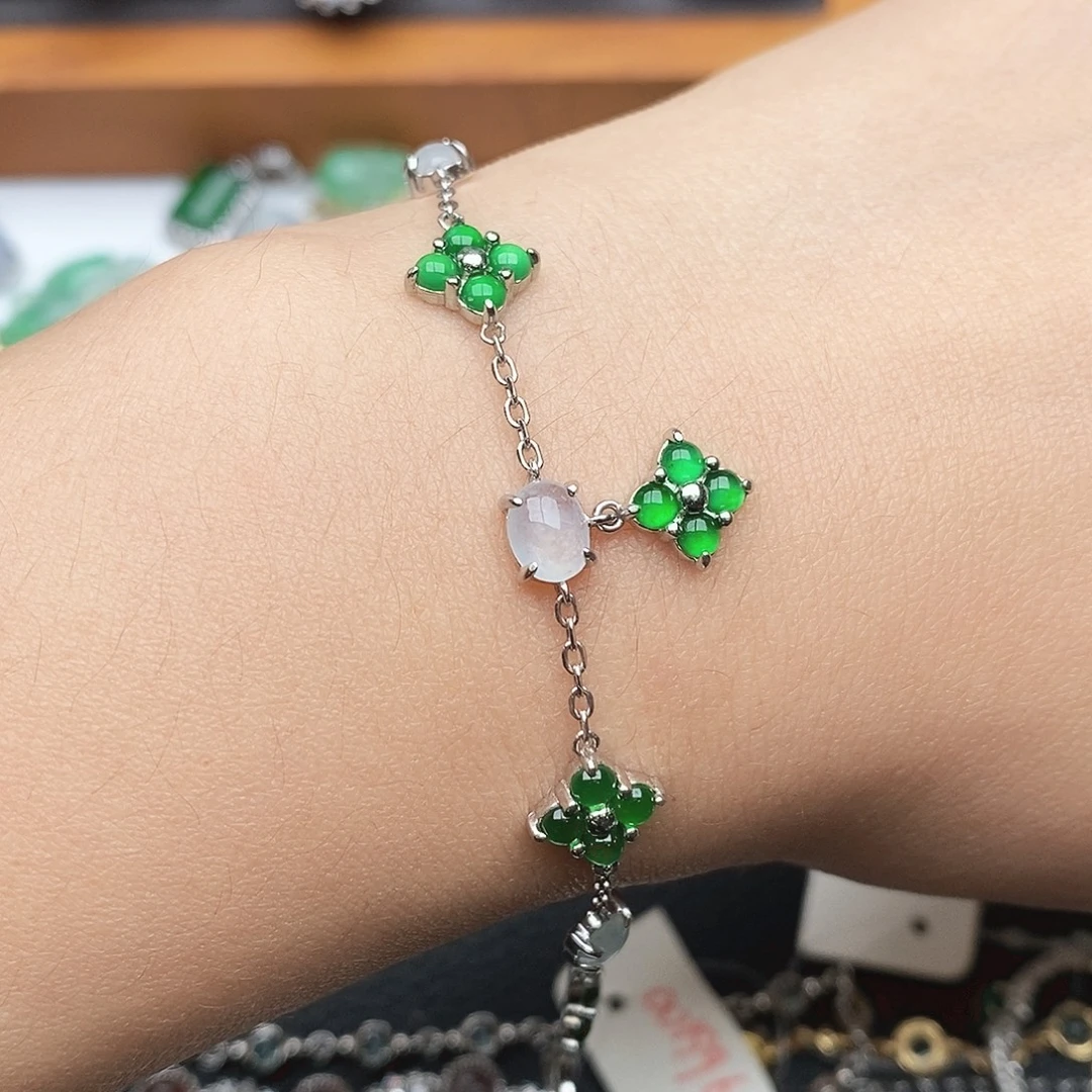 A***呀翡翠银S925镶嵌颈饰