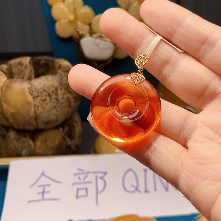 琥珀颈饰未镶嵌波兰设计款琥珀蜜蜡