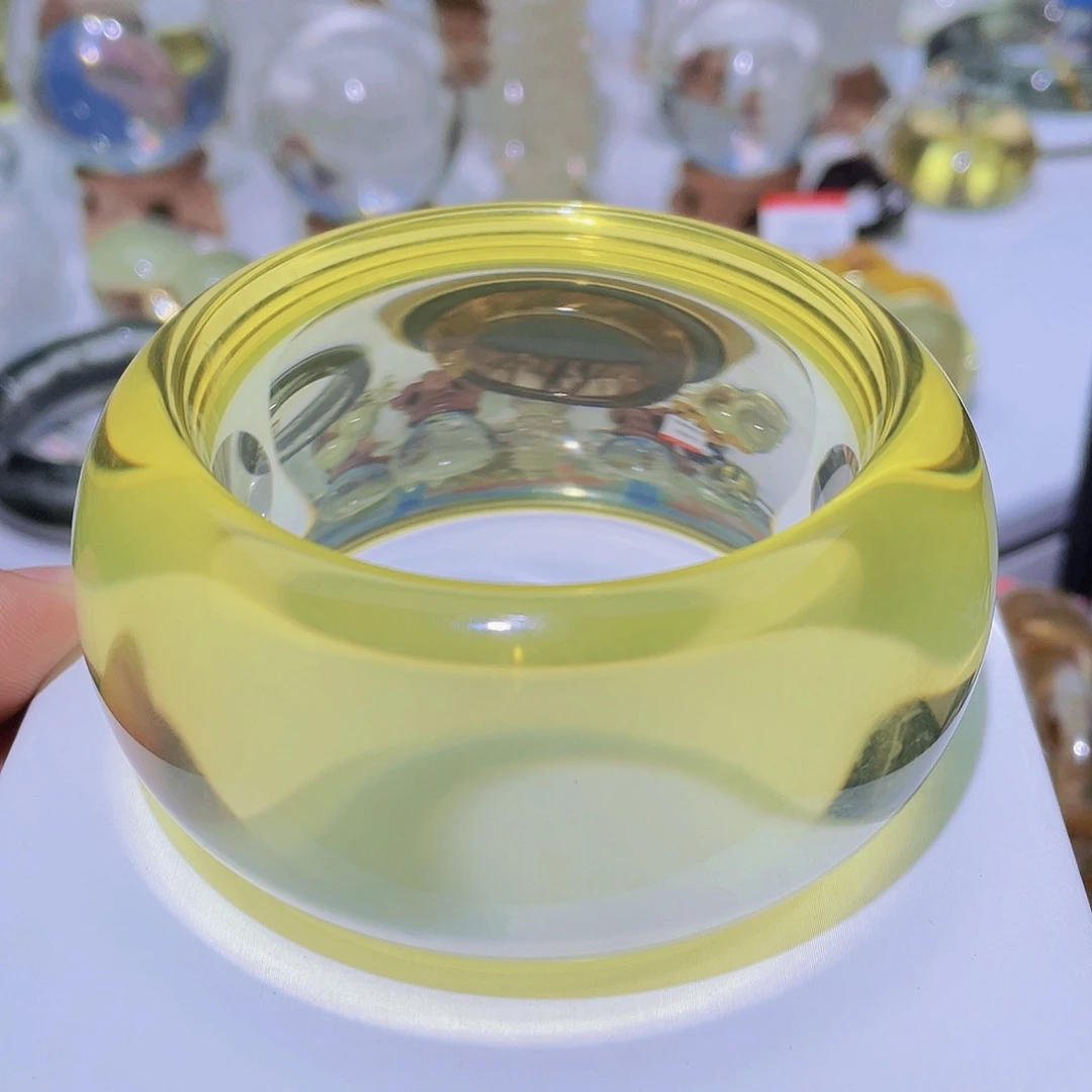 水晶手镯未镶嵌英**舞天然精品黄水晶手镯