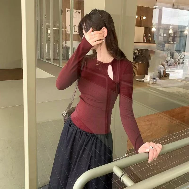 极简风圆领静奢风纯欲女长袖设计镂空T恤修身内搭打底衫秋冬9122