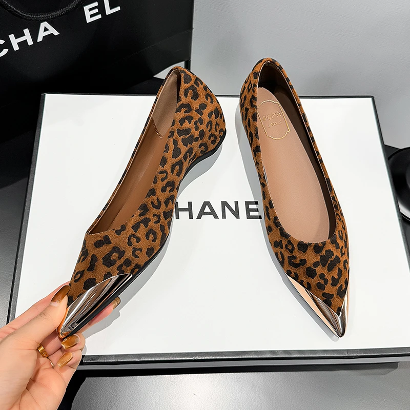 时尚豹纹流行风气质时尚金属尖头浅口内增高单鞋女舒适一脚蹬女鞋