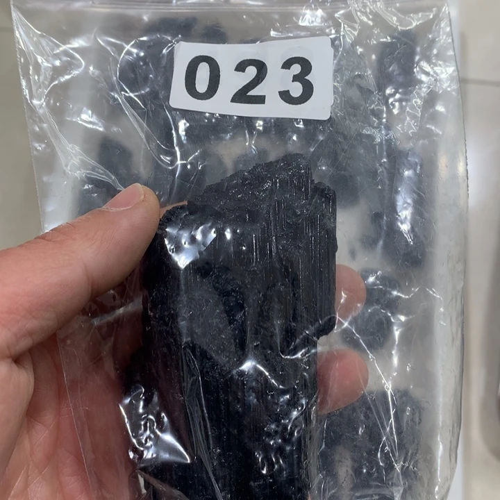 碧玺黑碧玺未镶嵌闪*