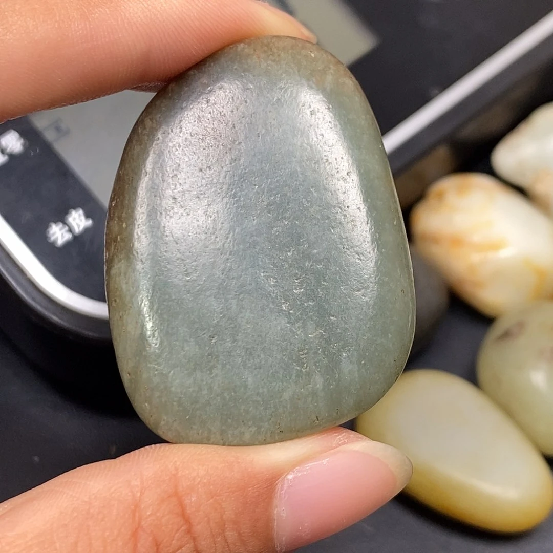 和田玉（糖玉）未镶嵌挂件