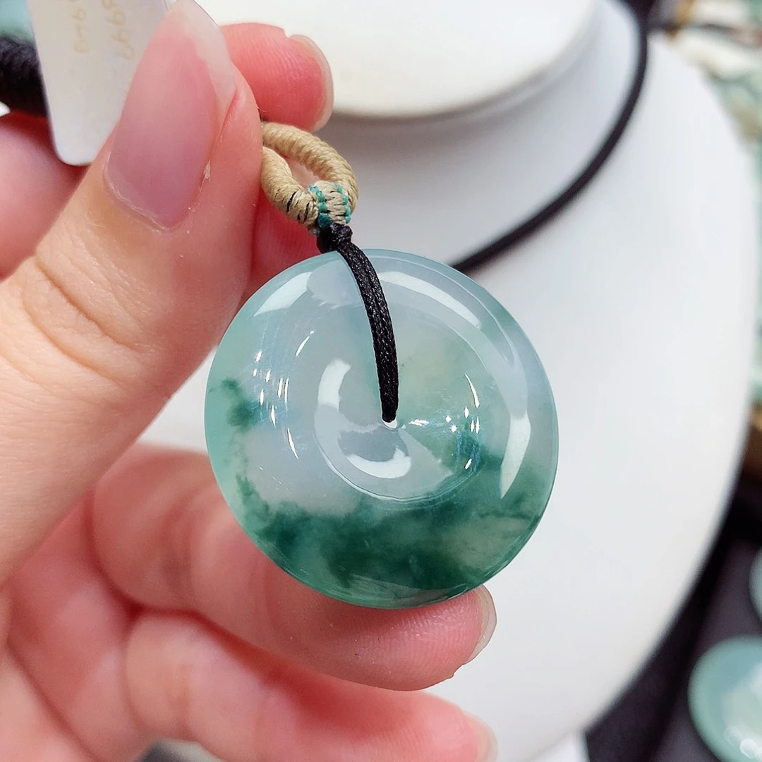 颈饰未镶嵌翡翠翡翠46，27.8/5.8