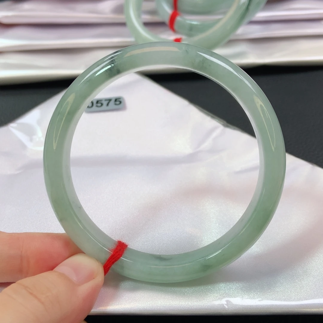 翡翠手镯未镶嵌0575号