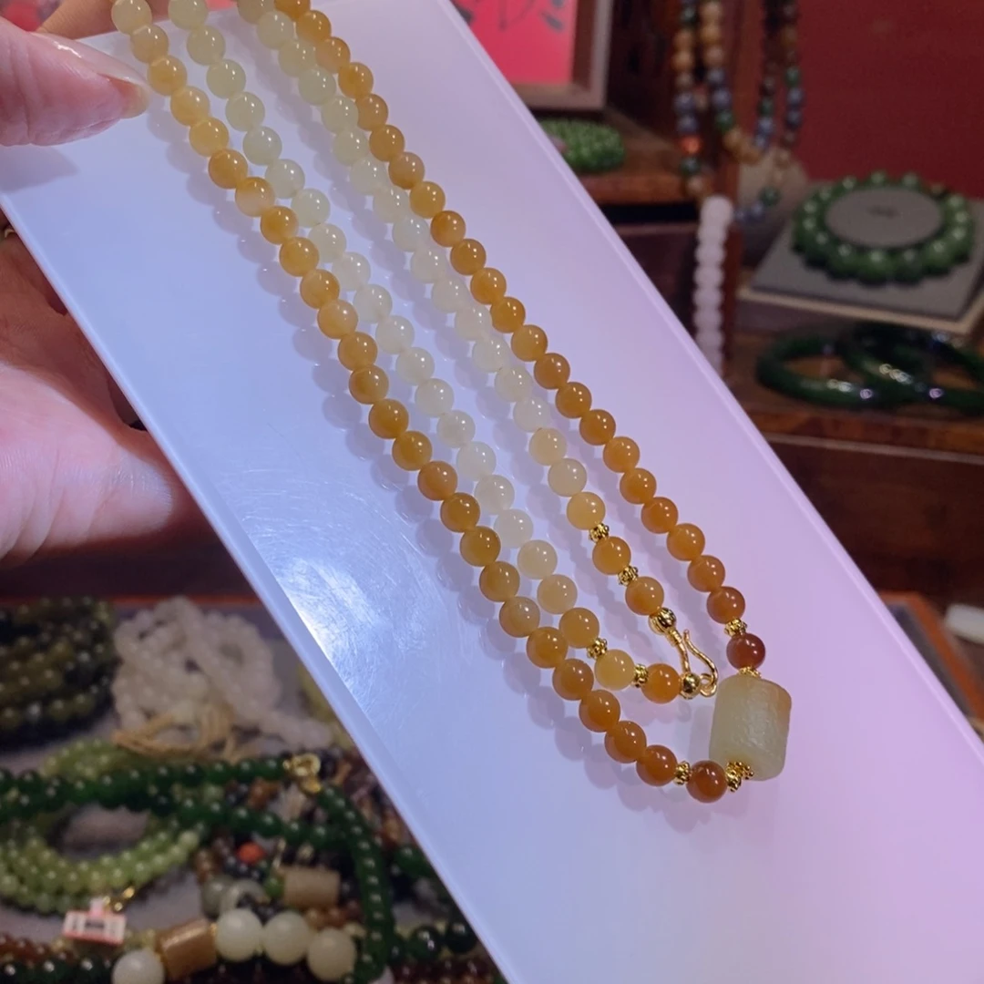 颈饰未镶嵌和田玉