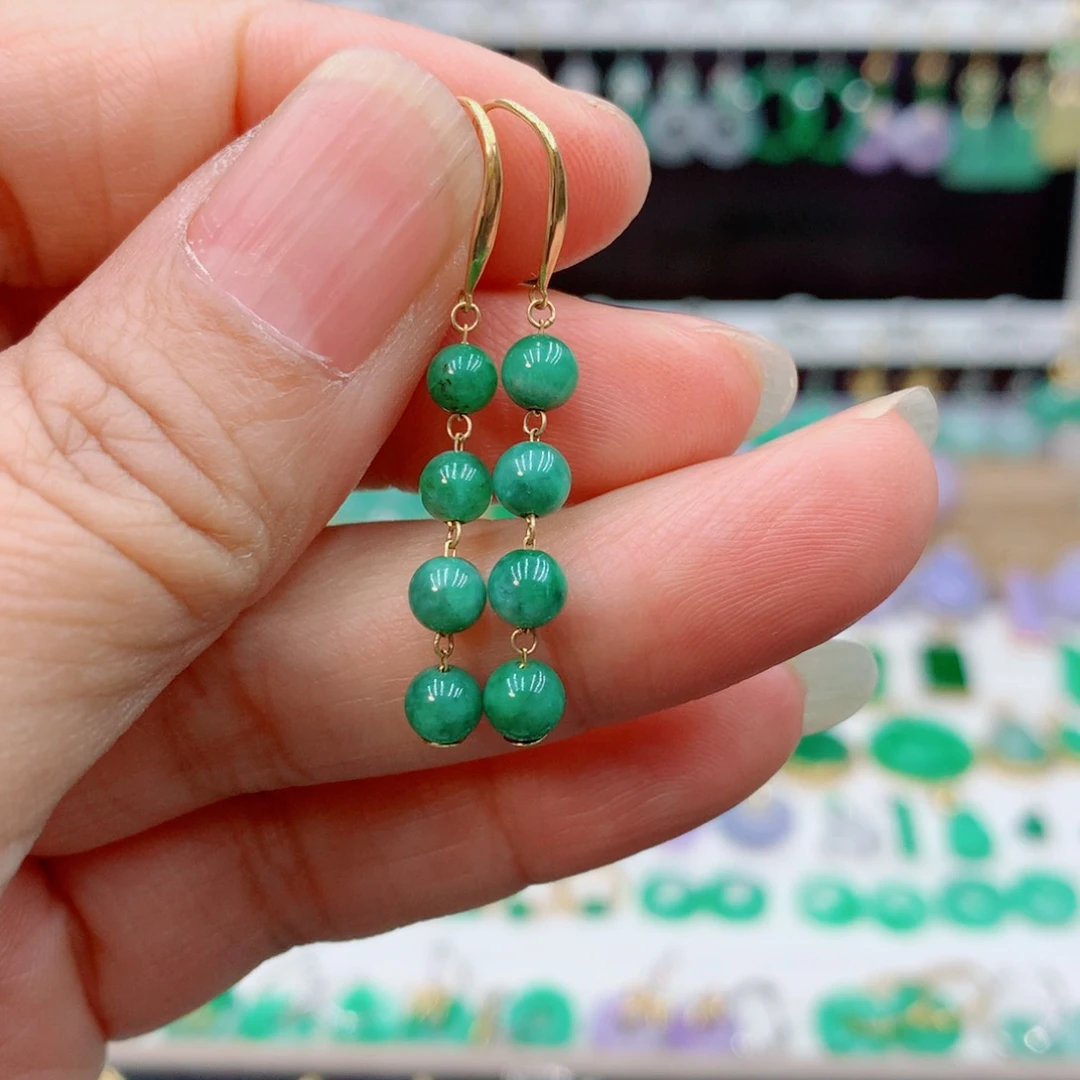 翡翠18K金镶嵌耳饰的