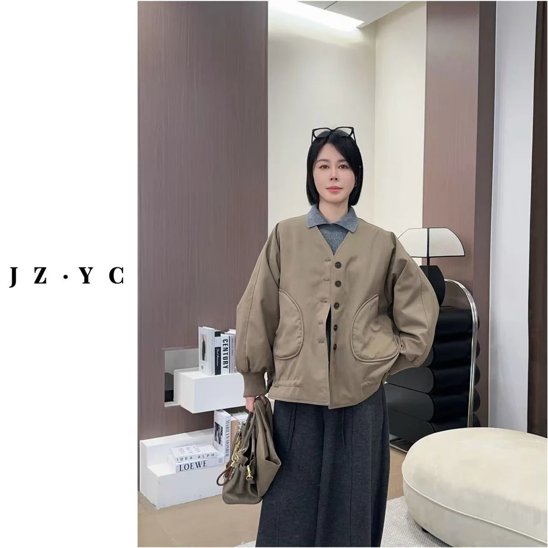 【洁子推荐】2025冬季新款韩系258626设计感配围脖羽绒服JZYC258626