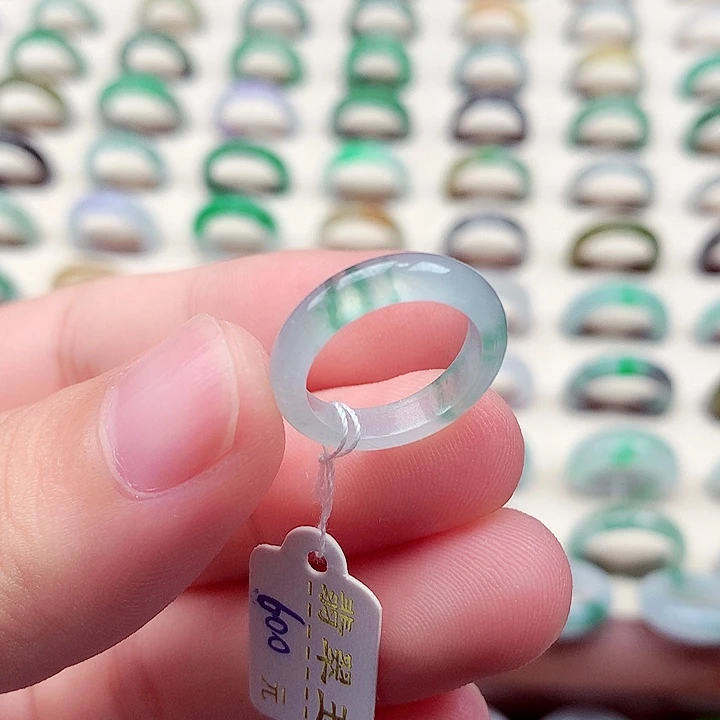 翡翠未镶嵌戒指6号