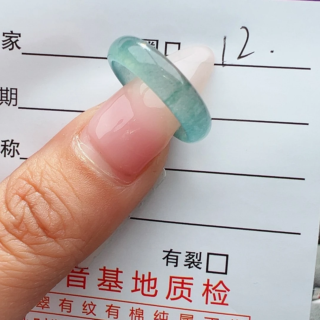 翡翠戒指未镶嵌飘*天然