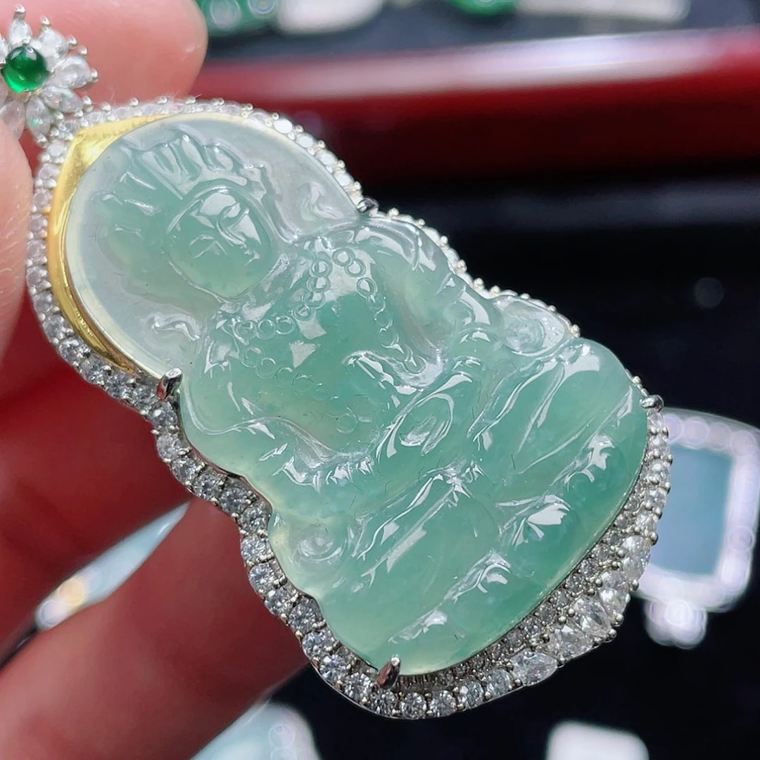 翡翠颈饰未镶嵌6，