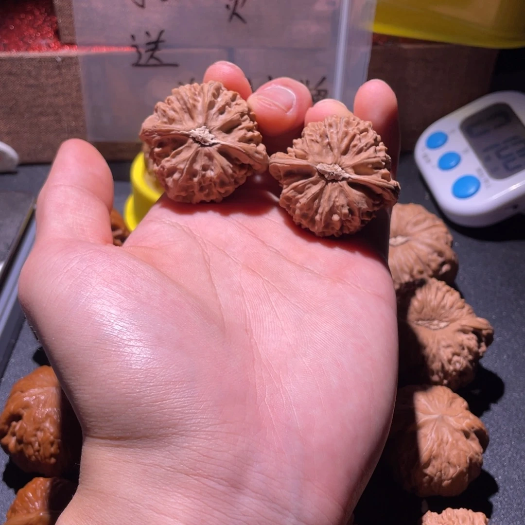 文玩核桃吊坠宫灯