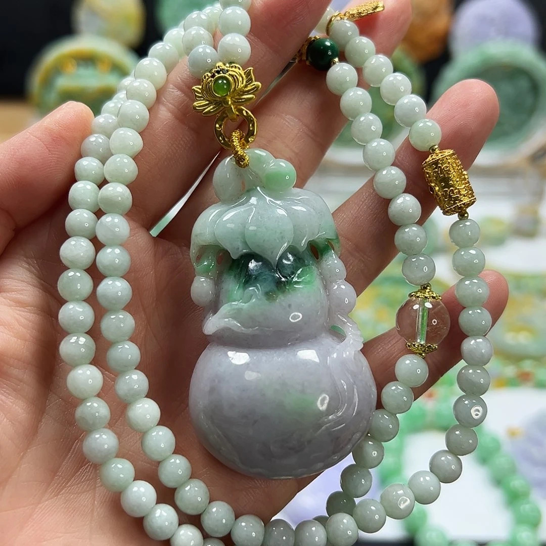 翡翠未镶嵌颈饰吊坠