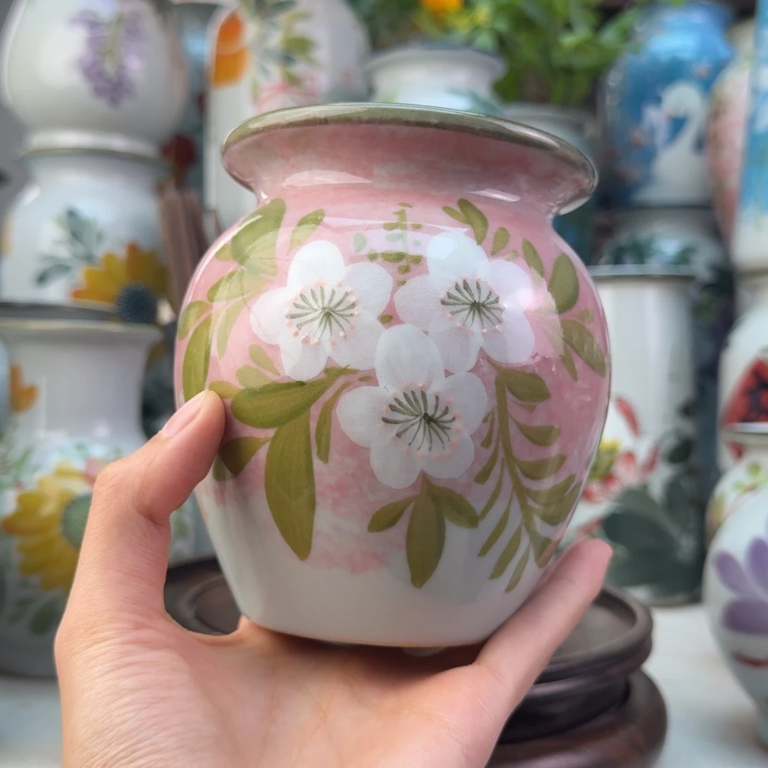 景德镇纯手绘陶瓷花瓶